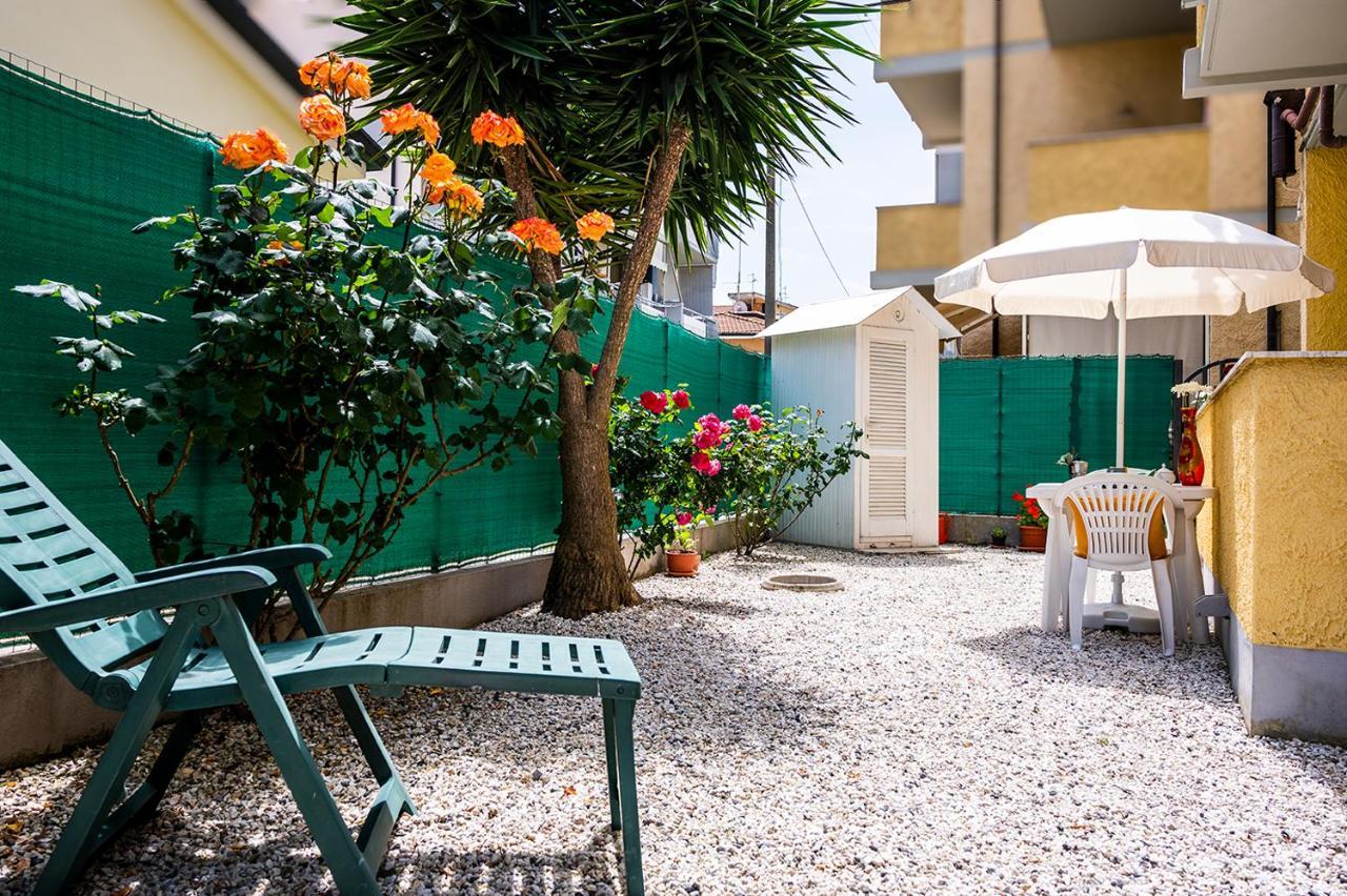 Appartamento Di Elizabeth Viareggio Exterior photo